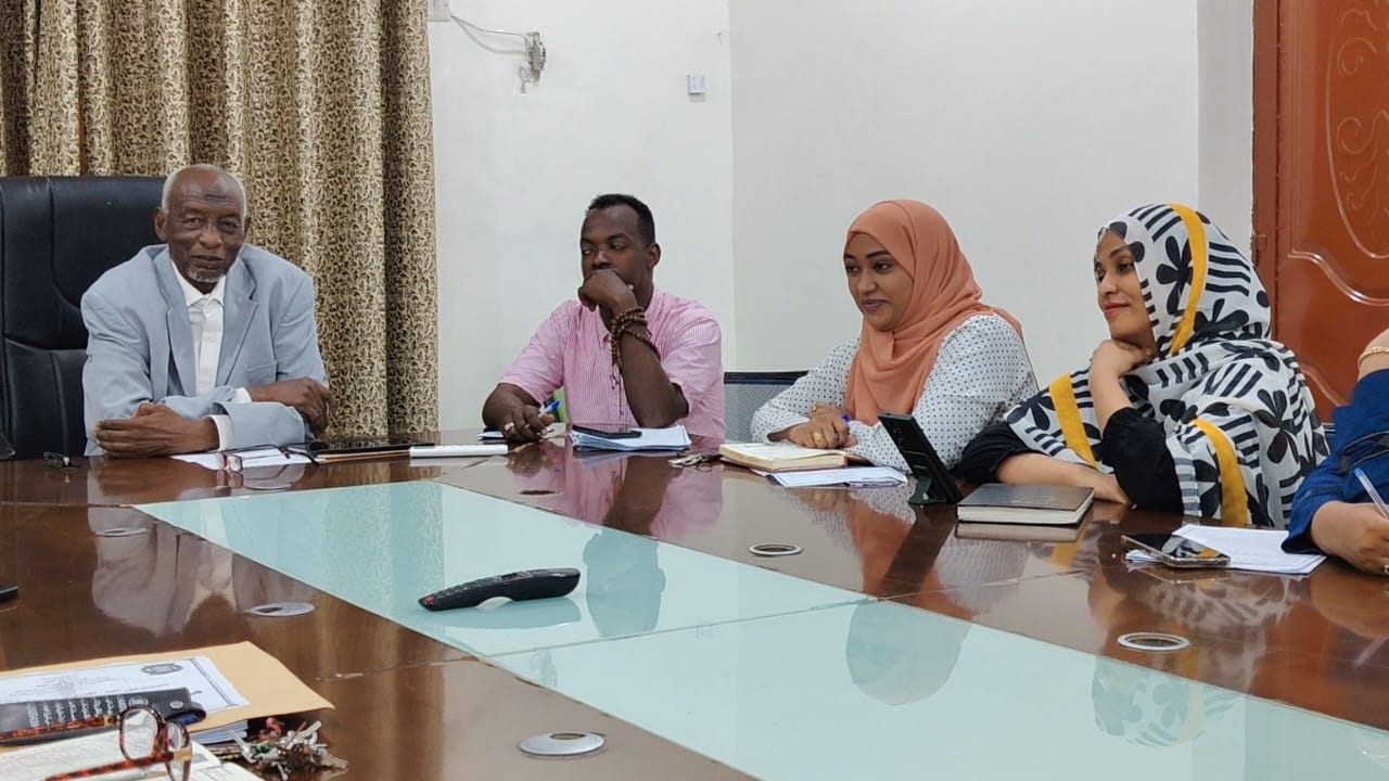 برئاسة البروفيسور محمد الامين كبر اجتماع مناديب الجودة الجامعة يستعرض تقارير الأداء الشهرية