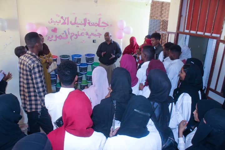 كلية علوم التمريض تنظّم يومًا للنظافة البيئية بالمجمّع الطبي